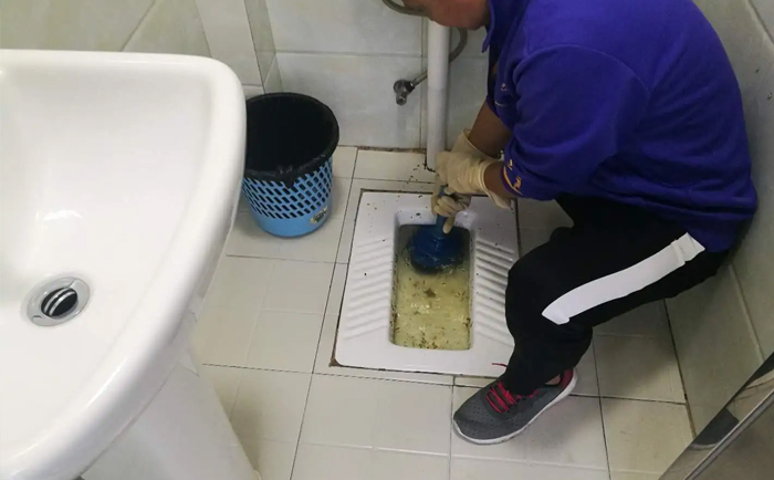 牧野疏通蹲坑